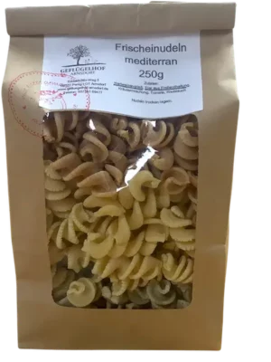 Mediterrane Spirelli – Geflügelhof Arnsdorf Mediterrane Spirelli vom Geflügelhof Arnsdorf, handgemachte Nudeln mit Tomate und Knoblauch, 250-g-Packung